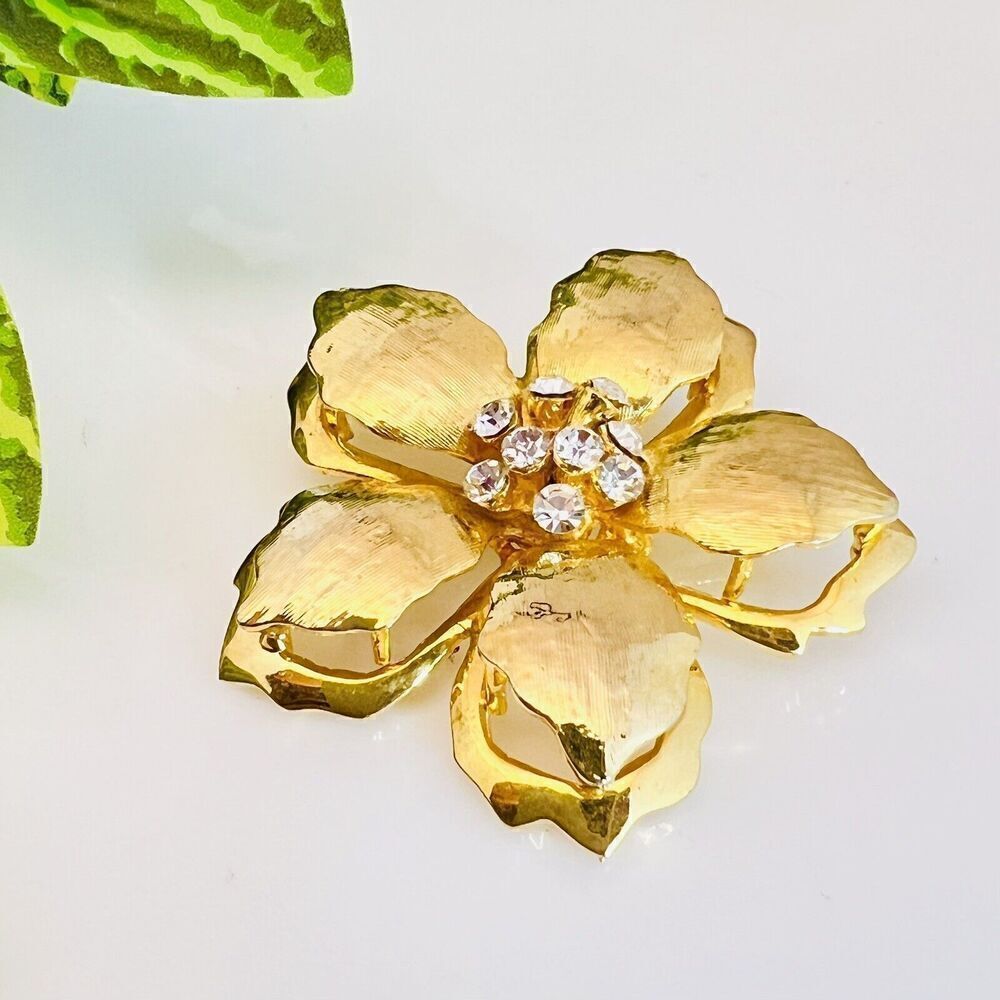 Vintage Shiny Brooch Gold Tone Rhinestone Anther Flower Estate Pin NICE 4617
